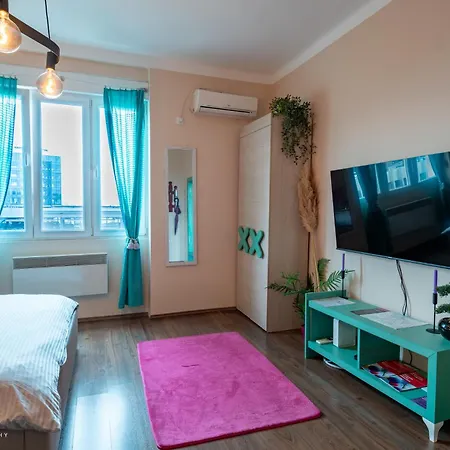 דירה Spacious In Pedestrian Zone